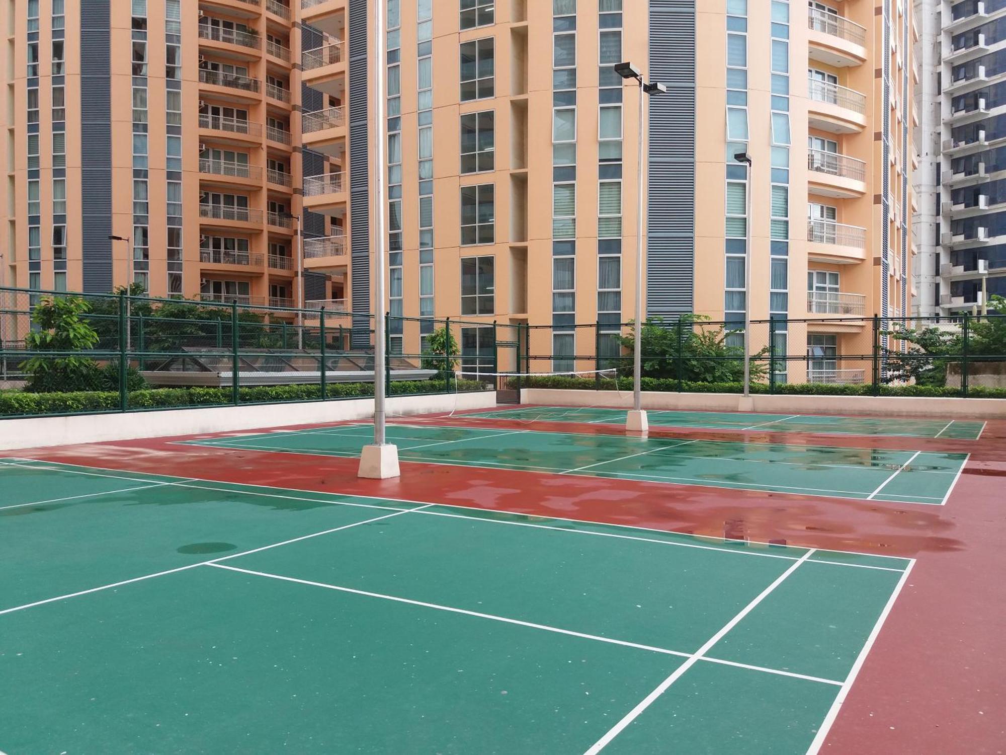 Luxury At Mckinley Hill Taguig Apartment